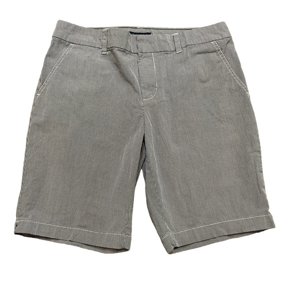 Tommy Hilfiger Shorts Bundle.  Size 8 - Picture 4 of 11